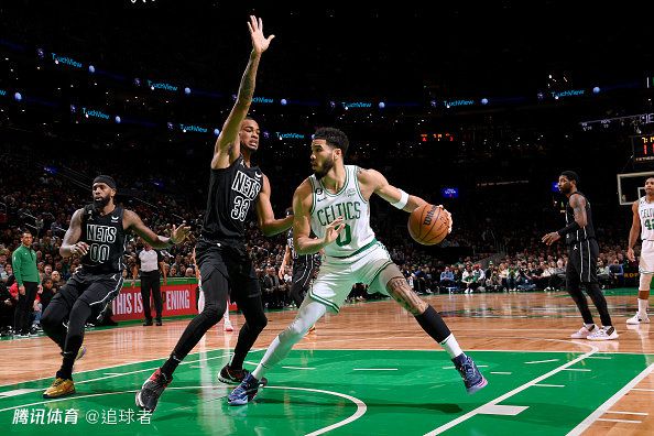 他在NBA的15个赛季里，先后在太阳、火箭、热火、猛龙、篮网、公牛和雄鹿效力过。